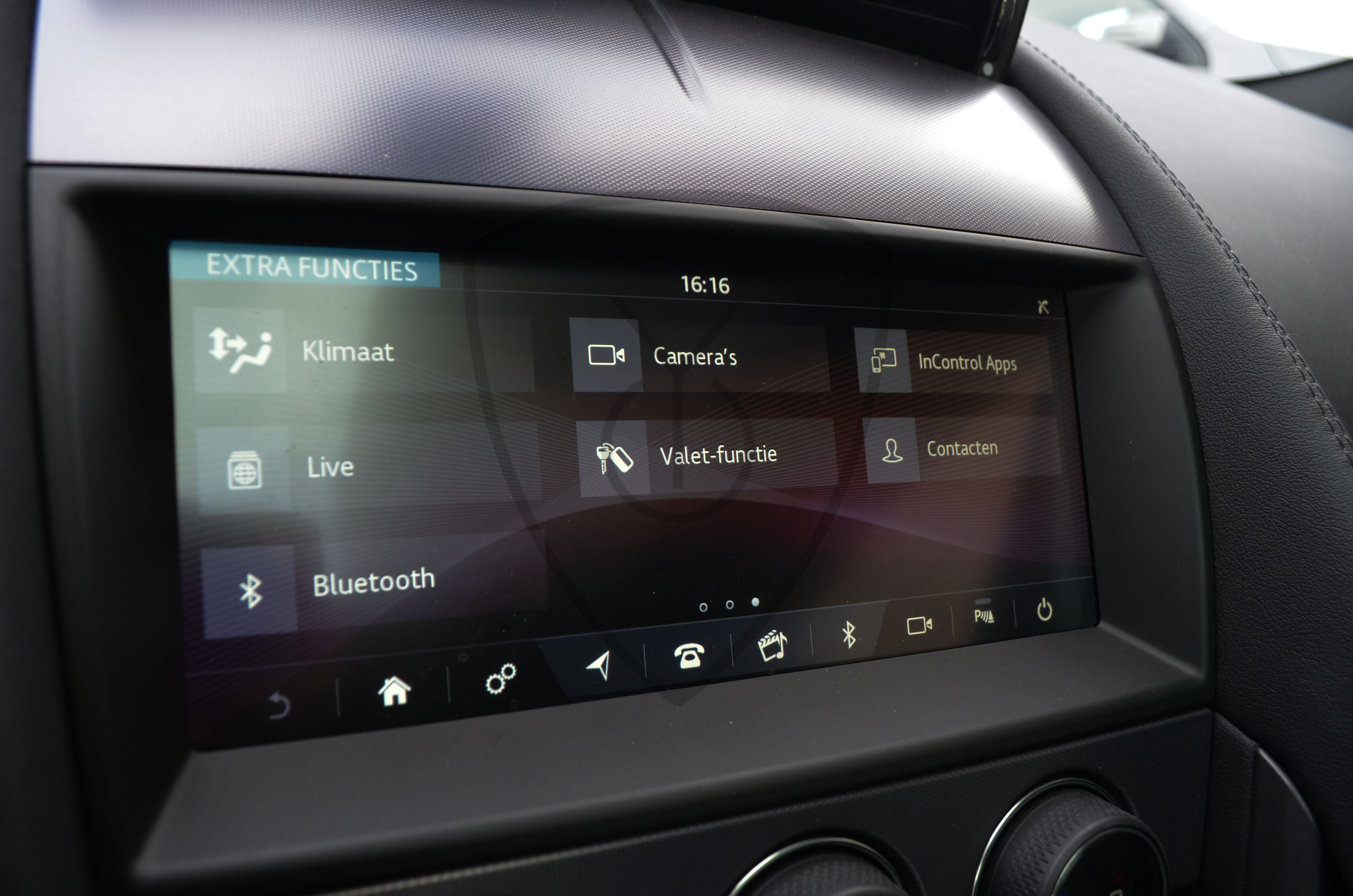 JAGUAR F-TYPE — image 9